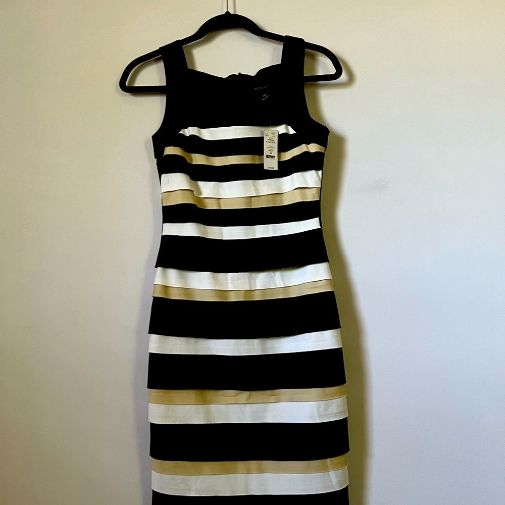 Black Tan White pleats Sleeveless Gorgeous Dress